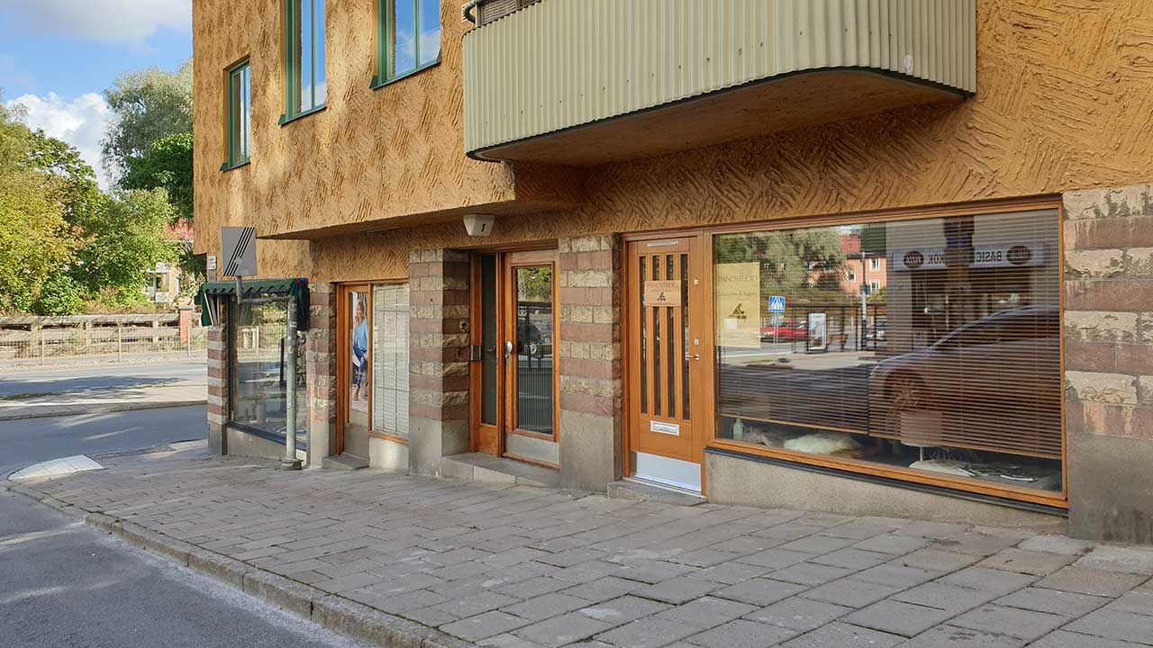 Kvalitetsportar och dörrar för alla fastigheter